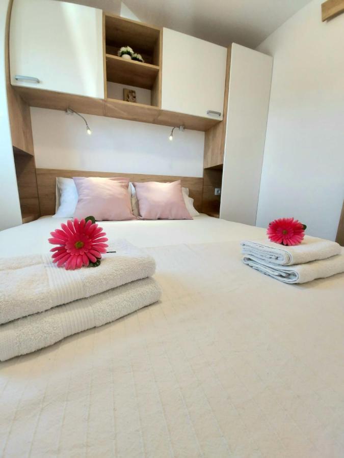 Mobile Homes Charly Tisno Bagian luar foto